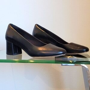 Clarks Sheer Rose Black Shoes SZ: 6